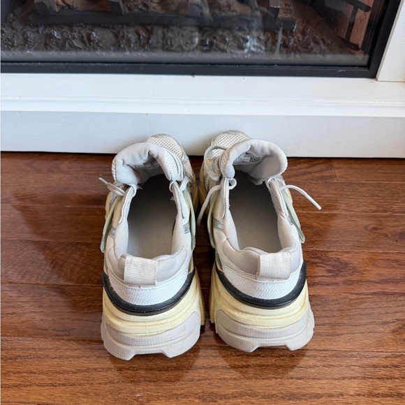 Nike V2K Run Women's size 8 - Picture 4 of 7